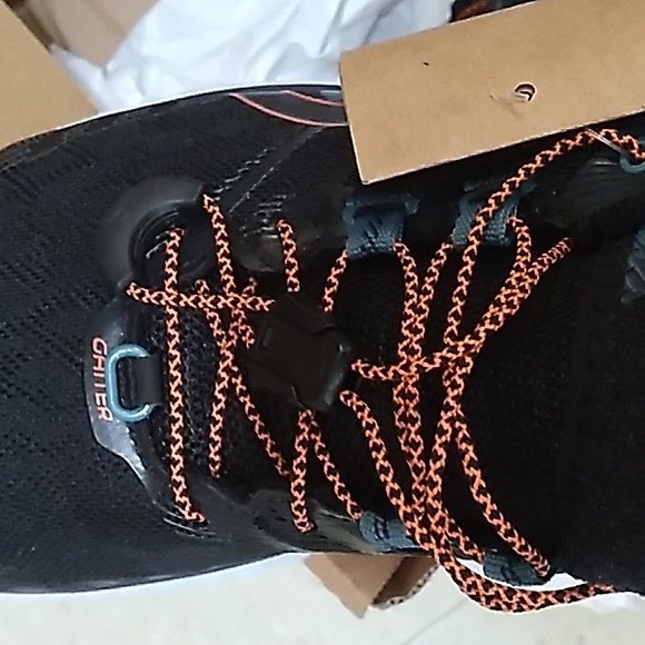 ASICS Running Shoes 8 RUNS SMALLER TRUE 7.5 - Picture 10 of 14